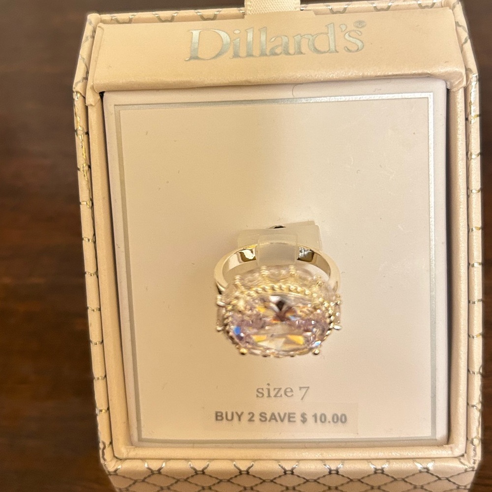 Sideways Oval CZ Halo Ring in Silver Size 7 Dillard’s New on Card